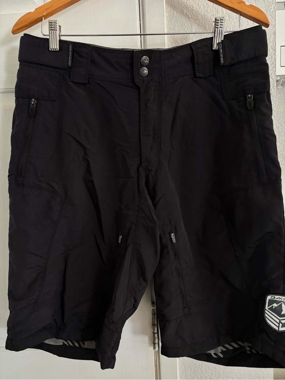 Dakine Men’s Black Cargo Shorts